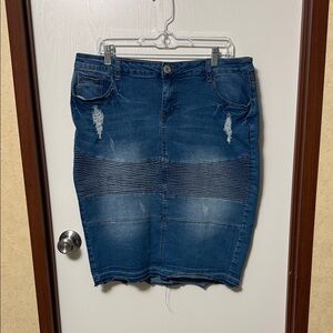 Be Girl Blue Denim Skirt Size XL
